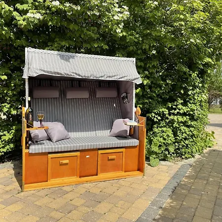 Familienapartment Neubukow, Cleaning Included *